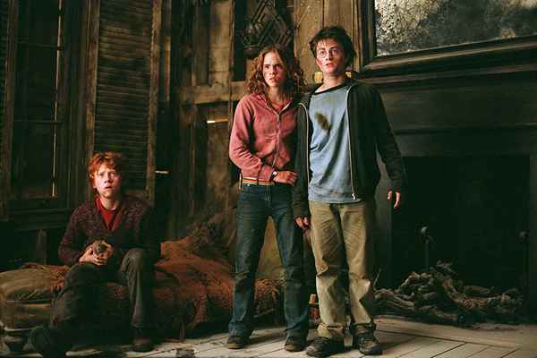 Рецензия к фильму "Гарри Поттер и узник Азкабана" (2004). Когда свет погружается во мpaк